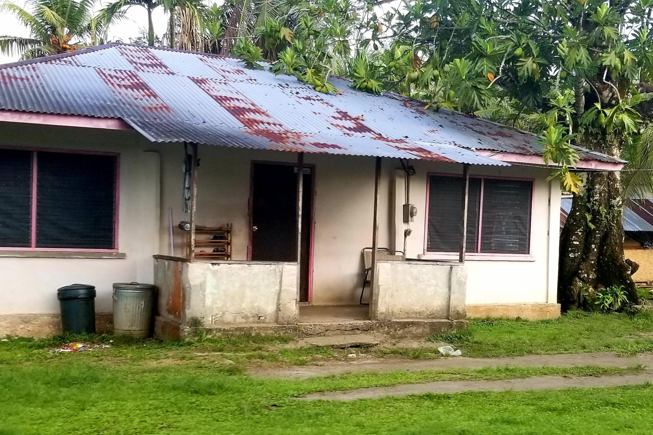 A family dwelling on Kosrae
